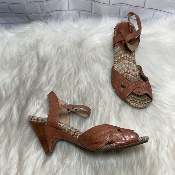 Miz Mooz Shoes - Mix Mooz Wilma Tan Burnished Leather Heels Sz 6‎